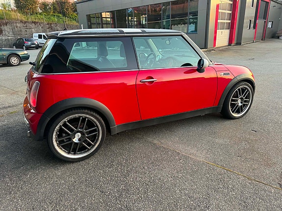 MINI Cooper 11 of 30