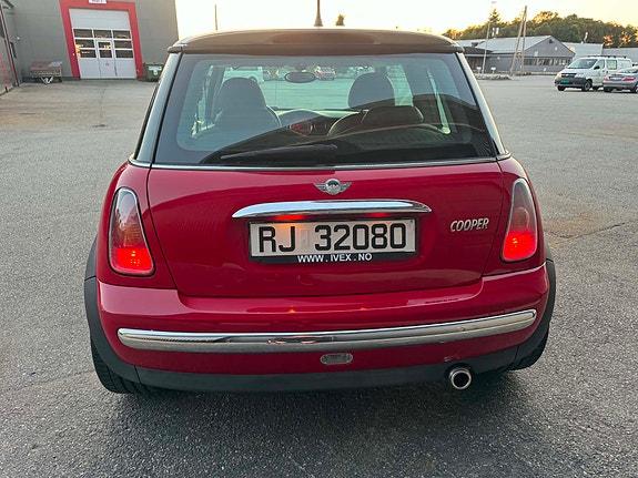 MINI Cooper 8 of 30