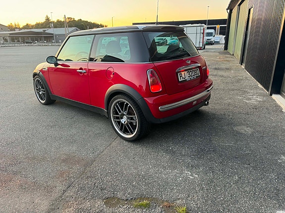 MINI Cooper 6 of 30