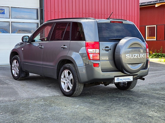 Suzuki Grand Vitara 6 of 30