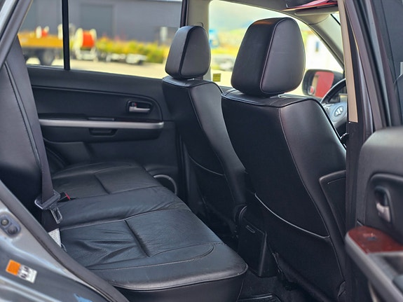 Suzuki Grand Vitara 14 of 30