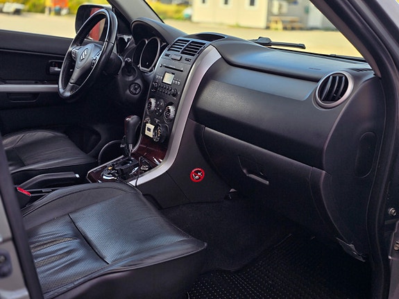 Suzuki Grand Vitara 13 of 30