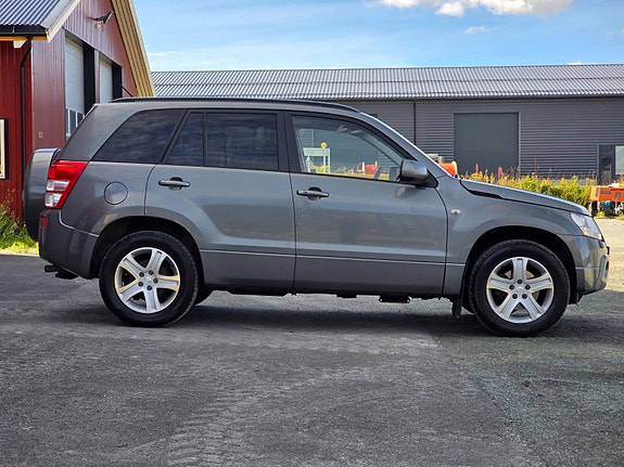 Suzuki Grand Vitara 9 of 30