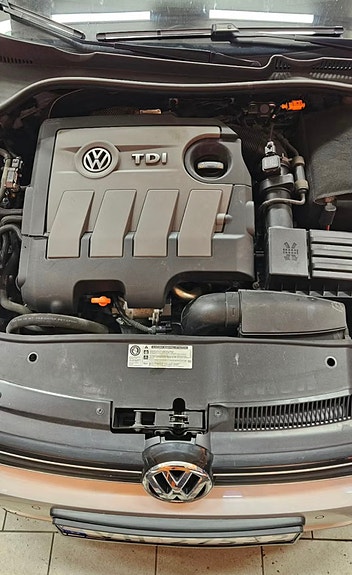 Volkswagen Golf VI 17 of 17