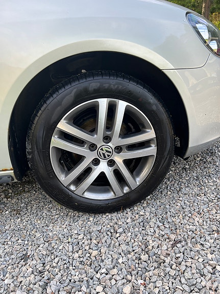 Volkswagen Golf VI 9 of 17