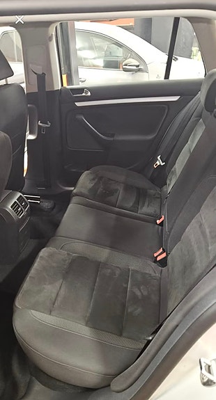 Volkswagen Golf VI 15 of 17