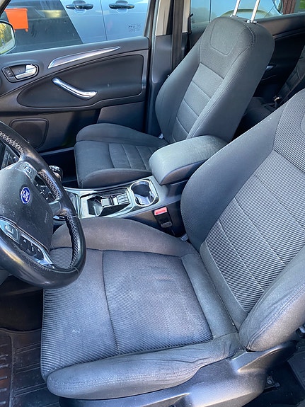 Ford S-MAX 4 of 7