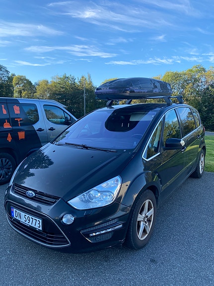 Ford S-MAX 2 of 7