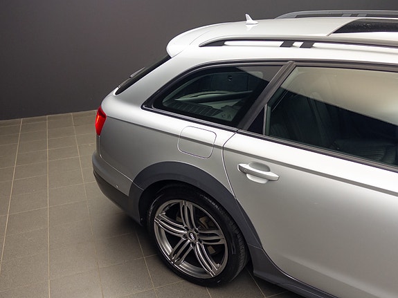 Audi A6 allroad 19 of 30