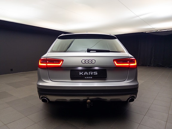 Audi A6 allroad 11 of 30