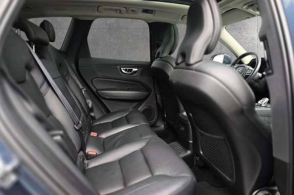 Volvo XC60 20 of 30