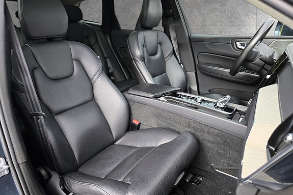 Volvo XC60 21 of 30