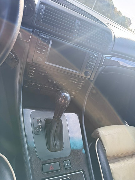 BMW 750i 14 of 30