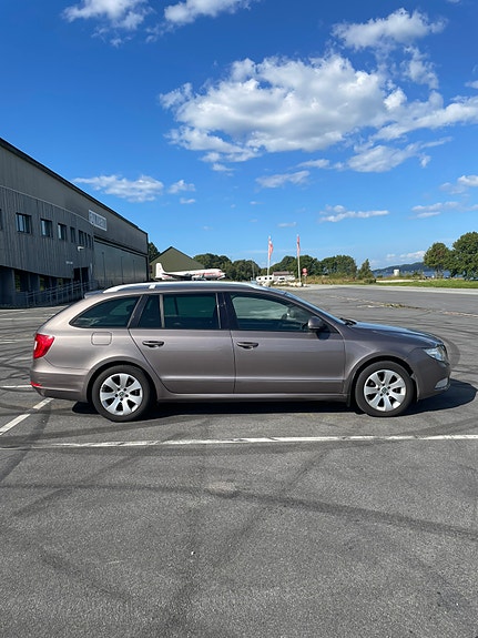 Skoda Superb 3 of 30