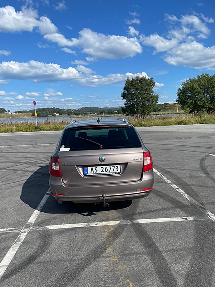 Skoda Superb 5 of 30