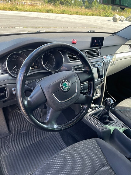 Skoda Superb 25 of 30