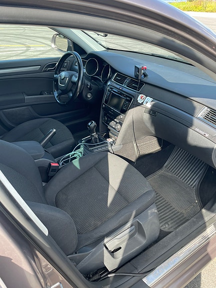 Skoda Superb 26 of 30
