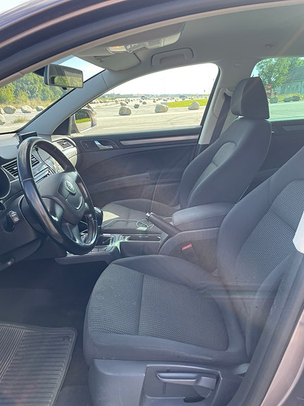 Skoda Superb 23 of 30