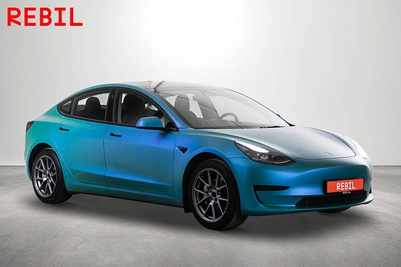 Tesla Model 3 4 of 27
