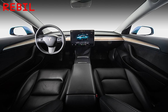 Tesla Model 3 11 of 27