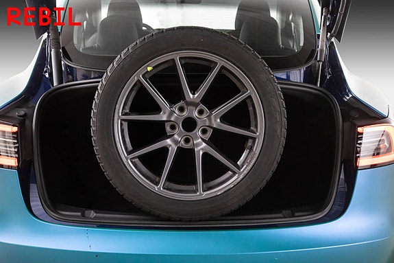 Tesla Model 3 25 of 27