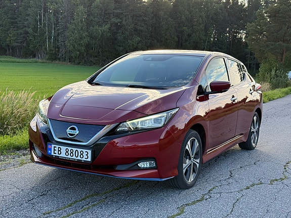 Nissan Leaf 2 of 16