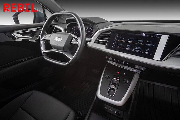 Audi Q4 e-tron 14 of 23