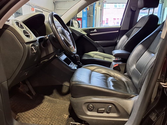 Volkswagen Tiguan 10 of 14