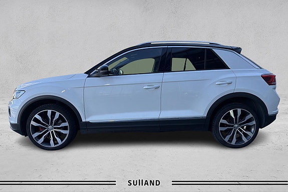 Volkswagen T-Roc 2 of 26