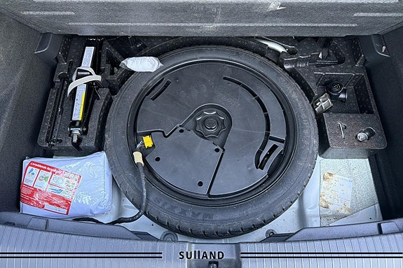 Volkswagen T-Roc 19 of 26