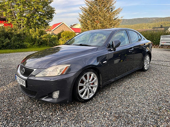 Lexus IS250 2 of 13