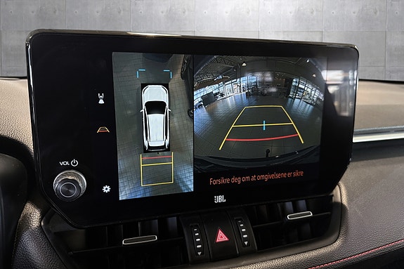 Toyota RAV4 Plug-in Hybrid 14 of 23