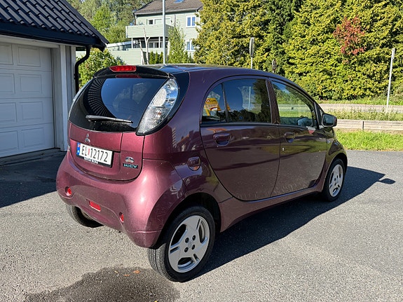 Mitsubishi i-Miev 4 of 13