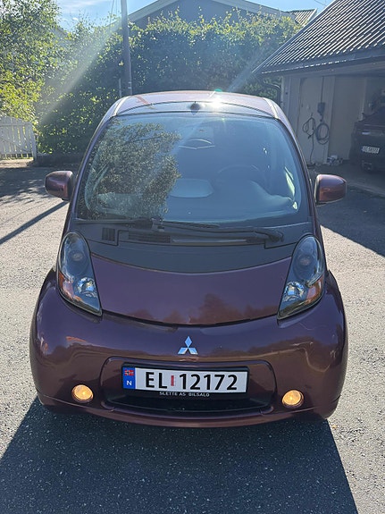 Mitsubishi i-Miev 2 of 13