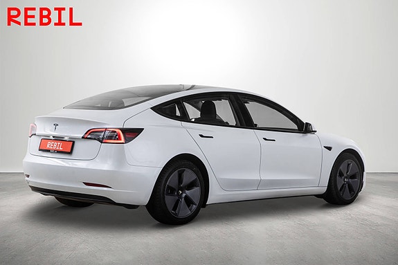 Tesla Model 3 7 of 26
