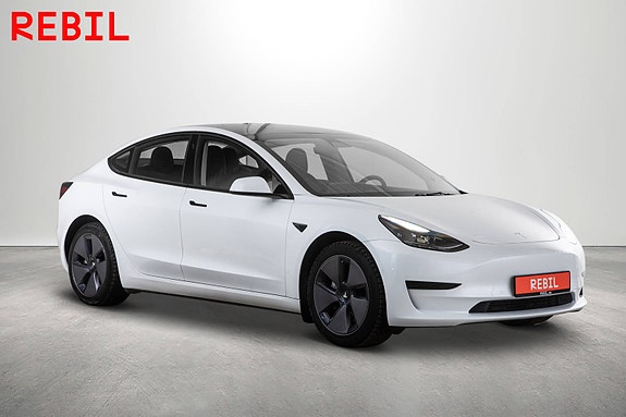 Tesla Model 3 4 of 26