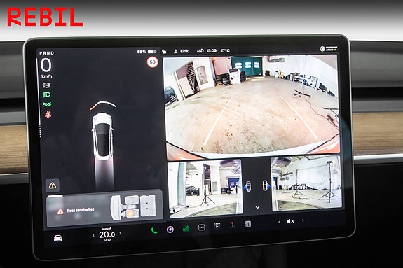 Tesla Model 3 18 of 26