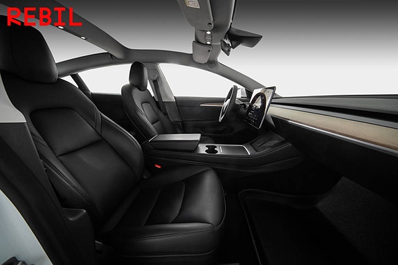 Tesla Model 3 22 of 26
