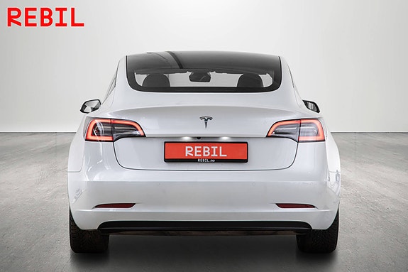 Tesla Model 3 6 of 26
