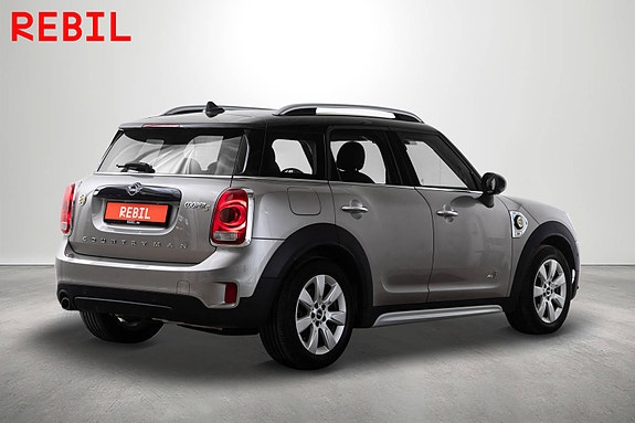 MINI Countryman Cooper SE 7 of 24
