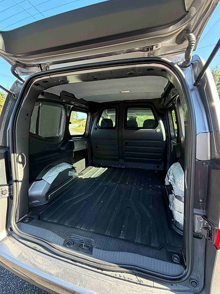Mercedes-Benz eCitan 25 of 25