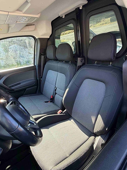 Mercedes-Benz eCitan 11 of 25