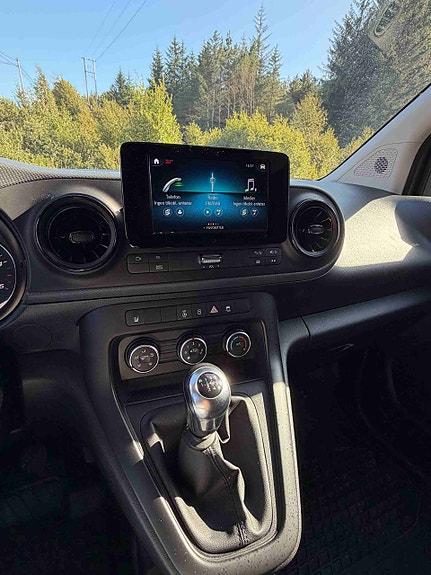 Mercedes-Benz eCitan 15 of 25