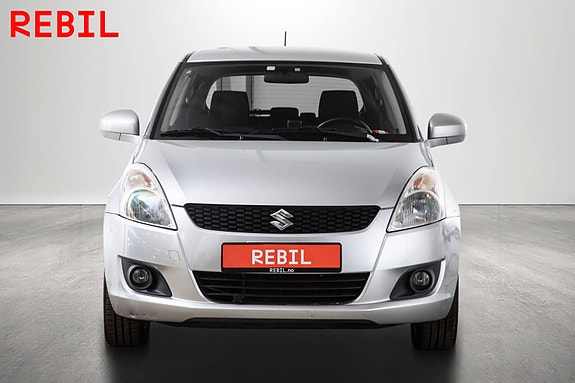 Suzuki Swift 3 of 19