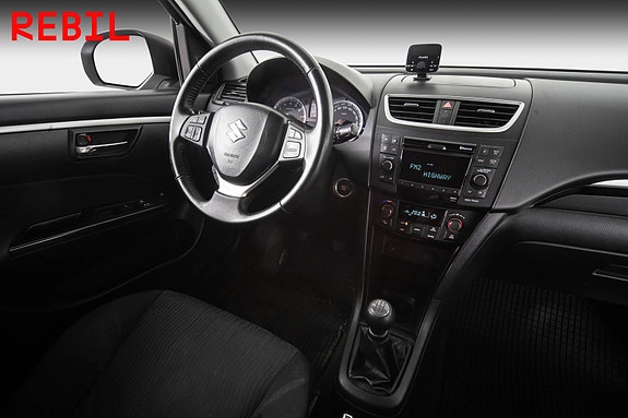 Suzuki Swift 14 of 19