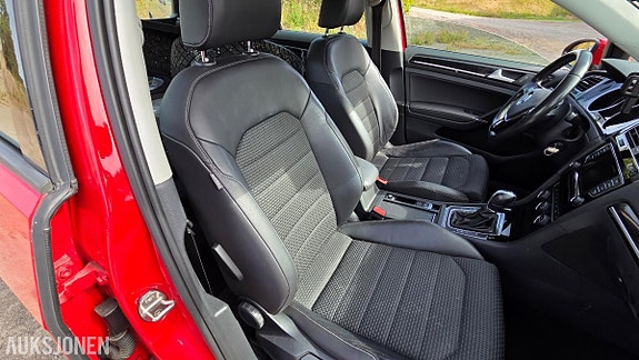 Volkswagen golf 27 of 30