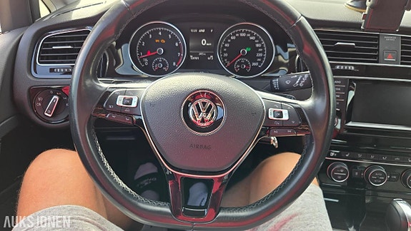 Volkswagen golf 29 of 30
