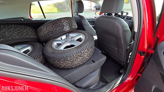 Volkswagen golf 25 of 30