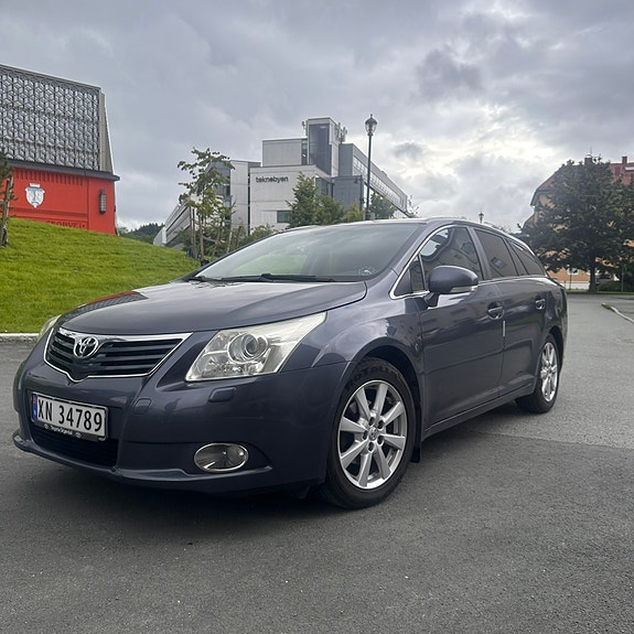 Toyota Avensis 19 of 19