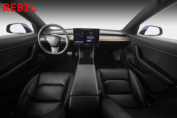 Tesla Model 3 10 of 26